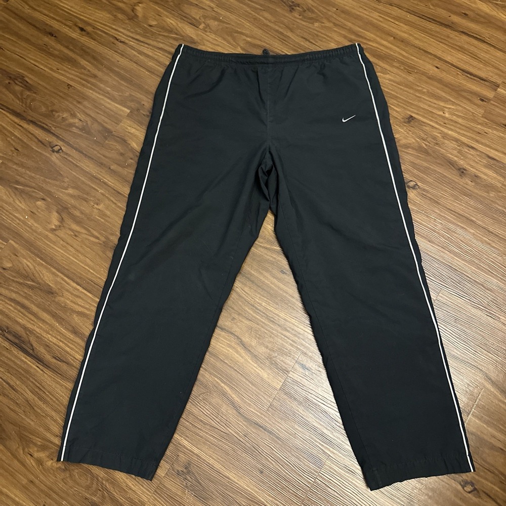 Nike Mens Track Windbreaker Pants XL Black Baggy Lined Zip Ankle Silver Tag Y2K